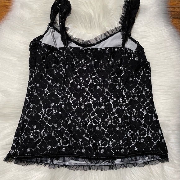 I.n.c. International 
Cap Sleeve Lace Crop Top - Picture 8 of 10